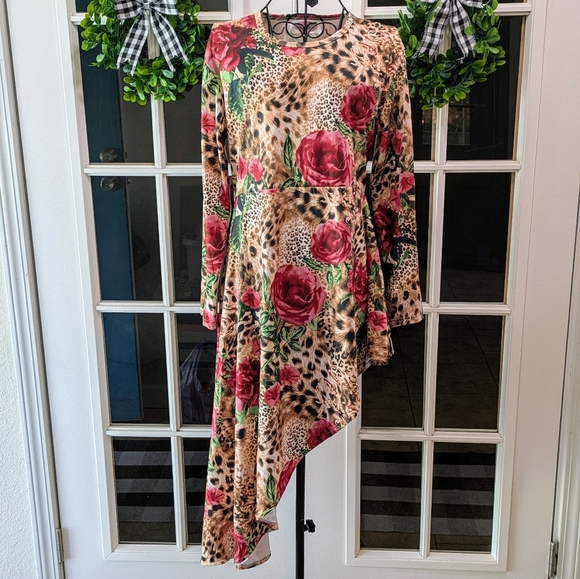 New Cheetah Asymmetrical Top - Picture 1 of 2